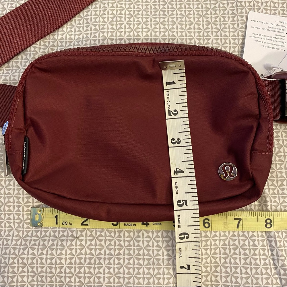 Lululemon Everywhere Belt Bag Dark Red [sold out color] - Picture 9 of 9